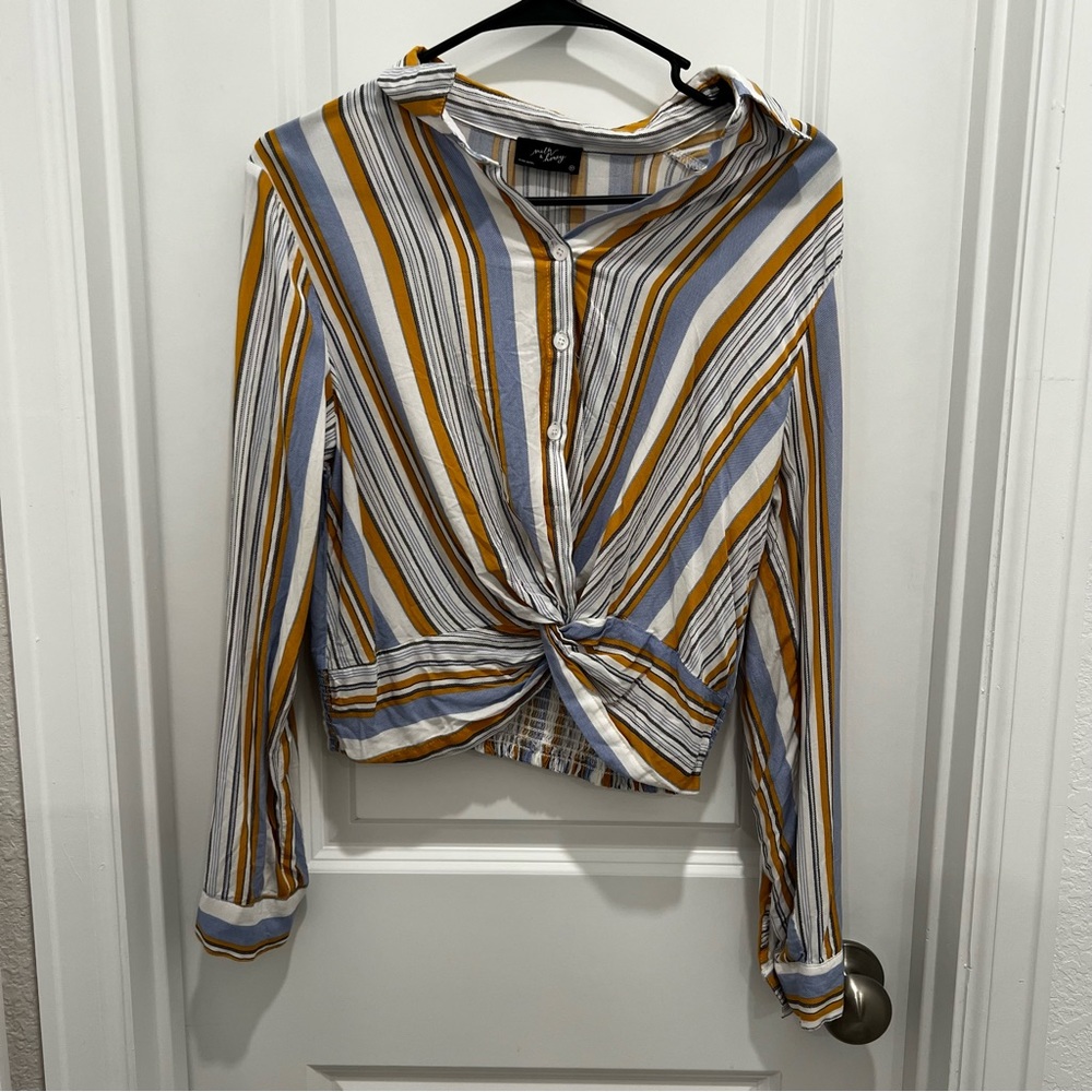 Striped collar long sleeve crop button down shirt . Size medium